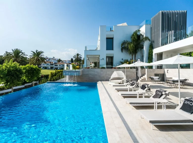 Villa 10 chambres 1 150 m² Marbella, Espagne