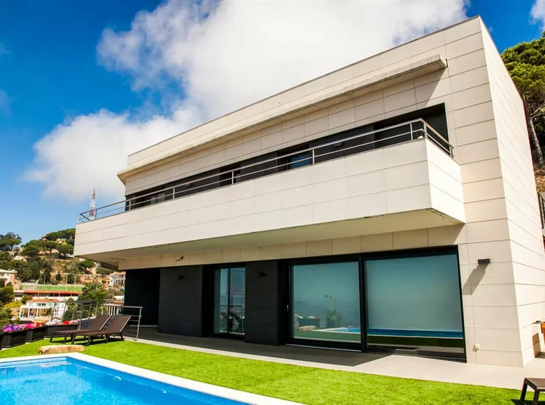 Casa 5 habitaciones 400 m² Lloret de Mar, España