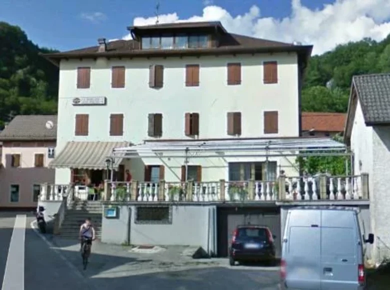 Hotel 700 m² Terni, Italien