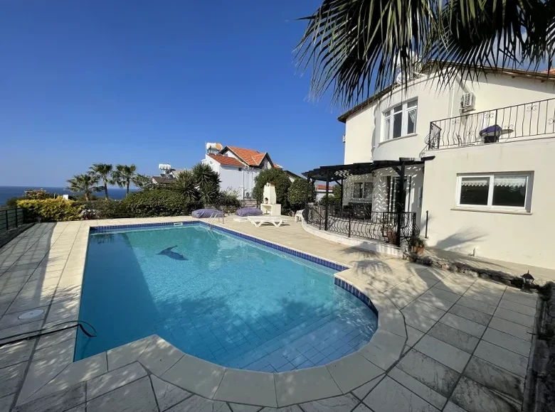 4 bedroom Villa 150 m² Agios Amvrosios, Northern Cyprus