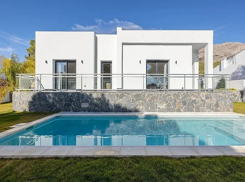 4 bedroom Villa 226 m² Altea, Spain