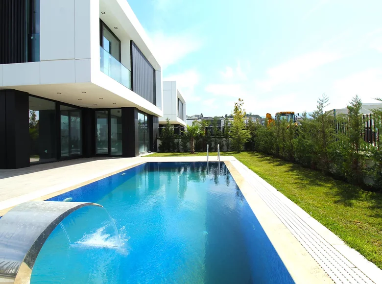 5-Zimmer-Villa 308 m² Niluefer, Türkei