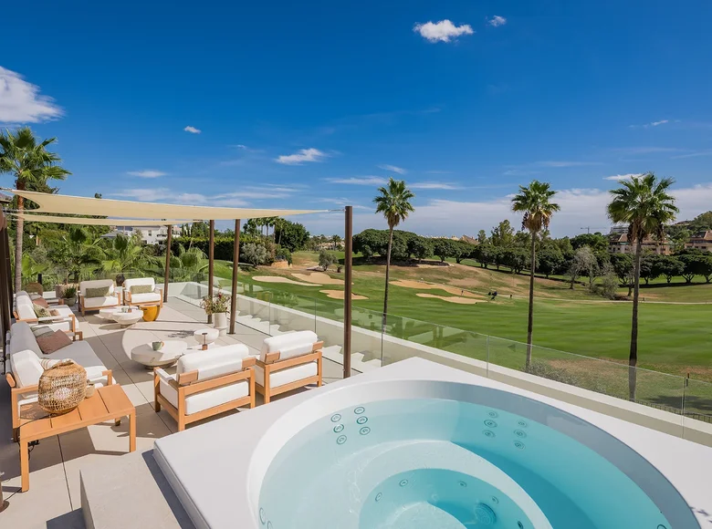 4 bedroom Villa 685 m² San Pedro Alcantara, Spain