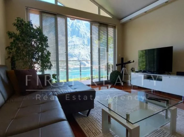 Casa 3 habitaciones 125 m² Kotor, Montenegro