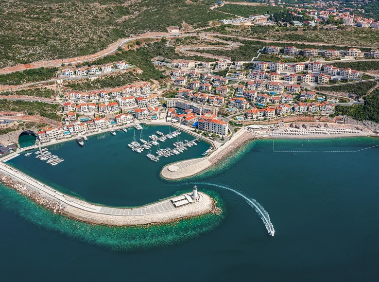 Studio apartment 62 m² Radovici, Montenegro