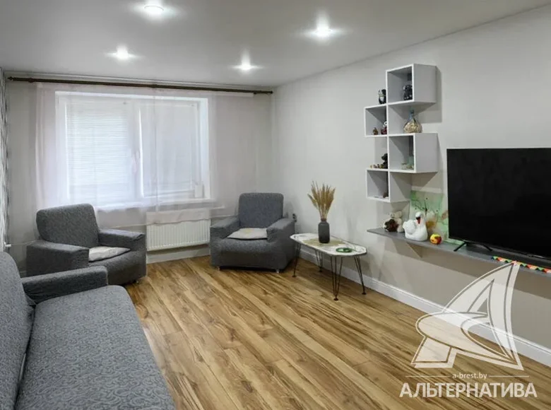 2 room apartment 57 m² Kamyanyets, Belarus