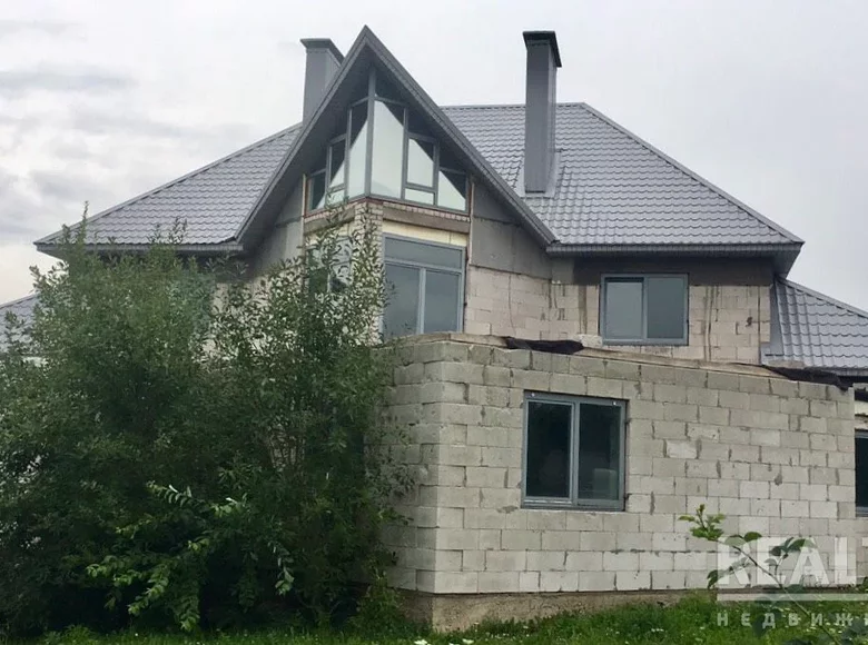 Cottage 793 m² Valarjanava, Belarus