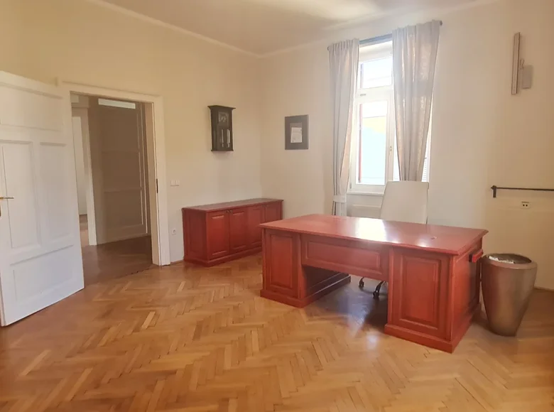 Szeregowiec 449 m² Maribor, Słowenia