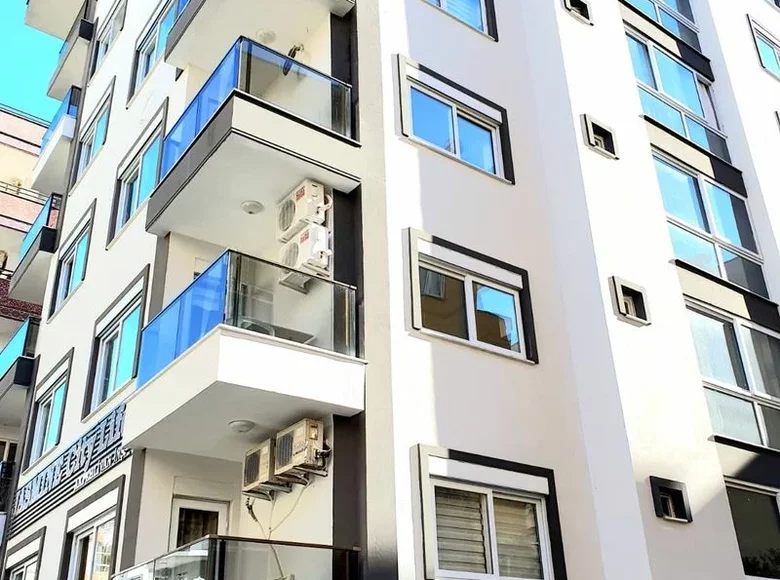 Квартира 2 комнаты 55 м² Махмутлар центр, Турция