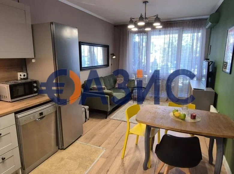 2 bedroom apartment 84 m² Sveti Vlas, Bulgaria
