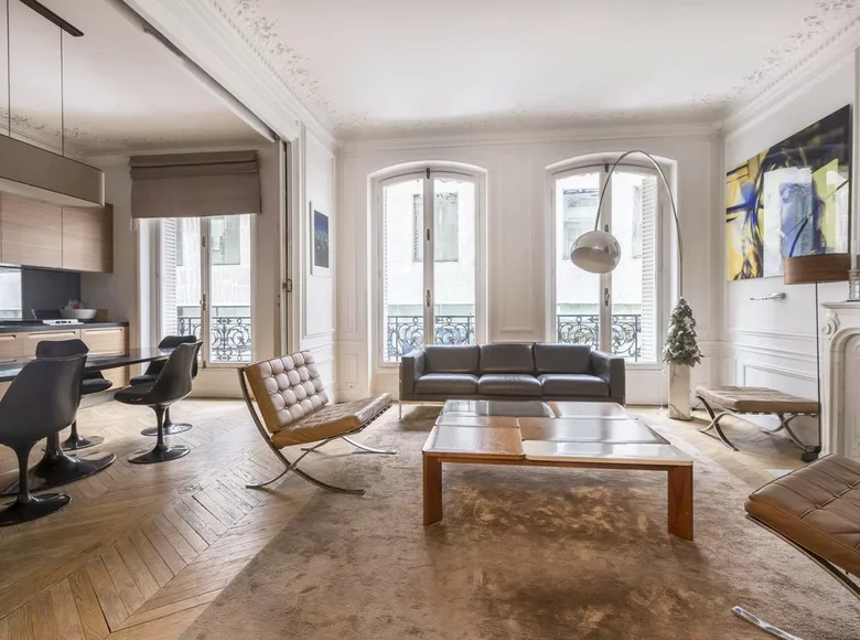 Mieszkanie 6 pokojów 140 m² Paryż, Francja