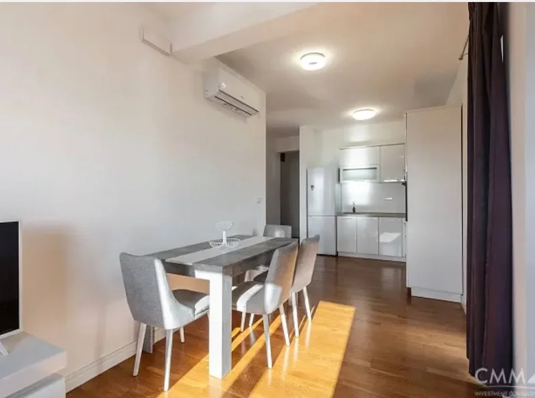 Квартира 2 спальни 55 м² Бечичи, Черногория