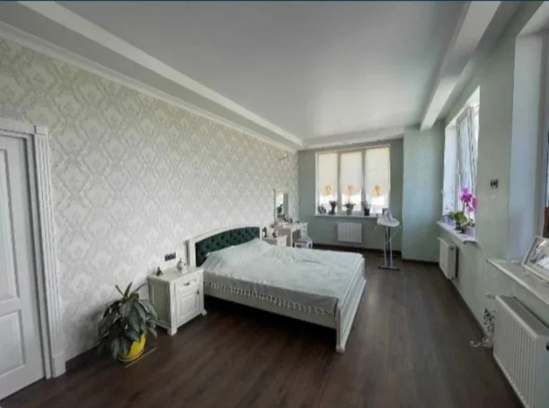 Wohnung 3 zimmer 130 m² Sjewjerodonezk, Ukraine