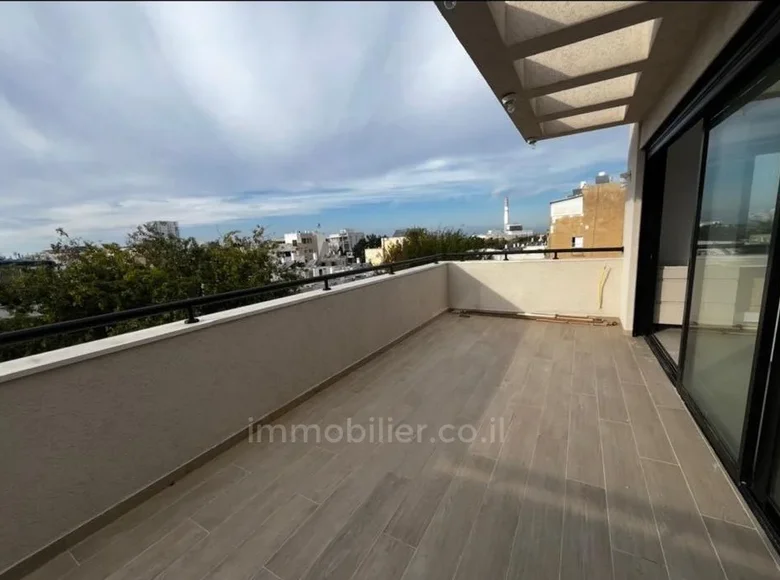 4 room apartment 130 m² Tel-Aviv, Israel