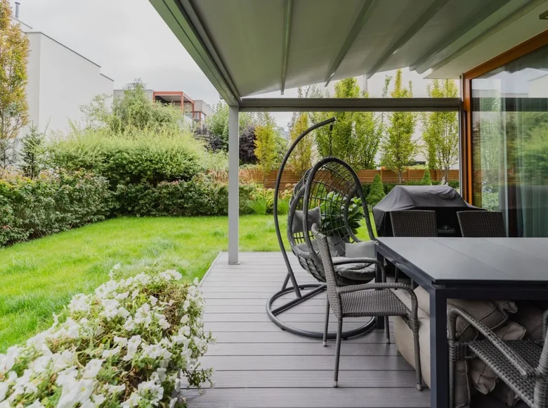 4 room house 146 m² in Warsaw, Poland