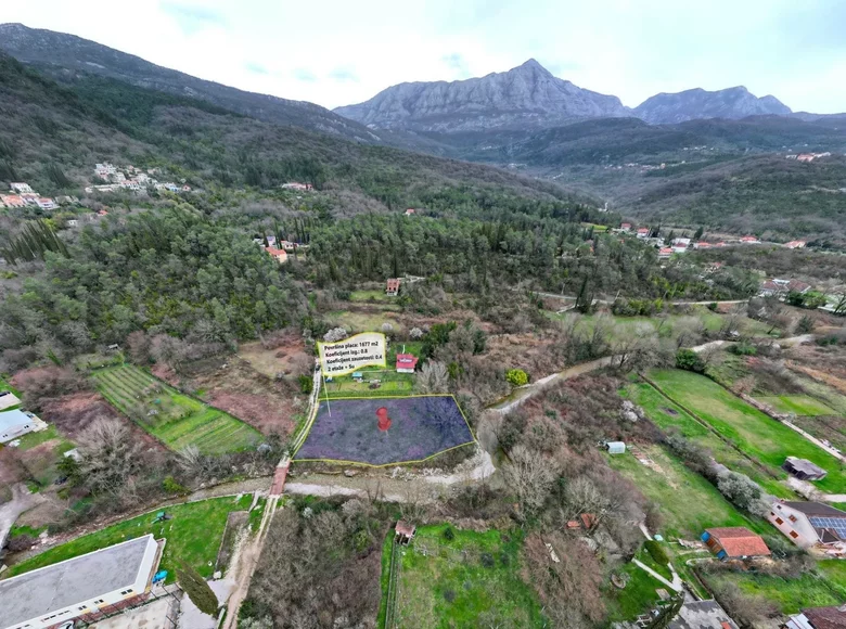 Land 1 677 m² Sutorina, Montenegro