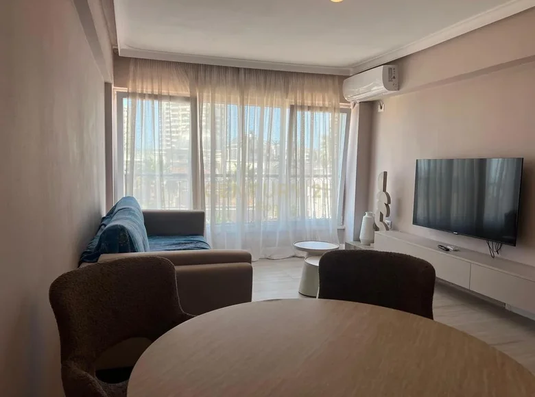 Mieszkanie 3 pokoi 87 m² Bashkia Durres, Albania