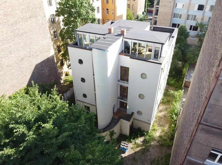 Maison 10 chambres 751 m² Riga, Lettonie