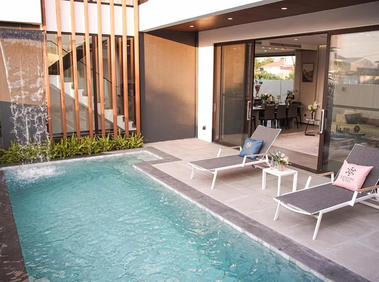 Villa de 5 habitaciones 363 m² Pattaya City, Tailandia
