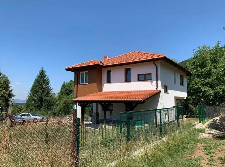 4 room house  Kladnitsa, Bulgaria