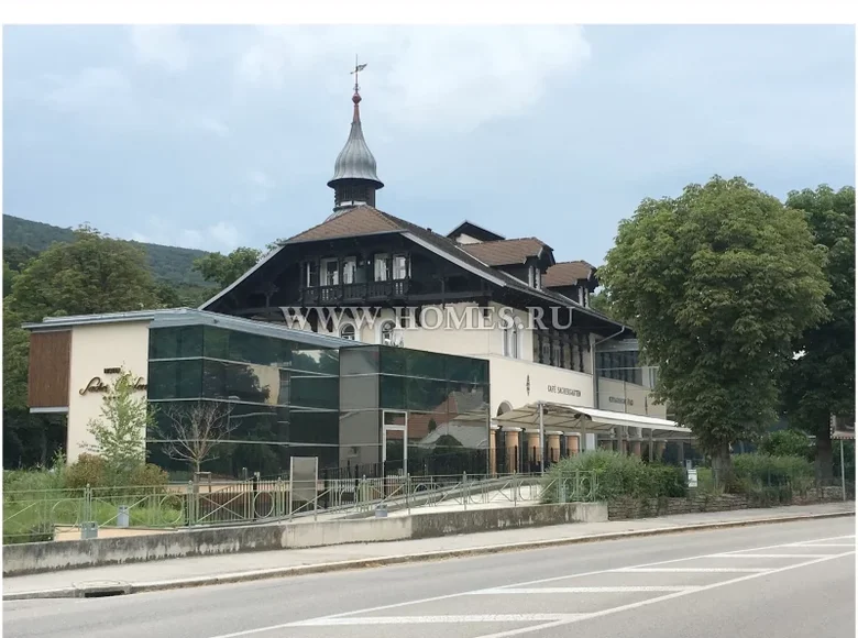 Propiedad comercial 2 800 m² en Gemeinde Baden, Austria