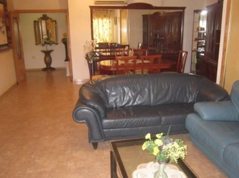 Appartement 3 chambres  Izhevsk, Russie