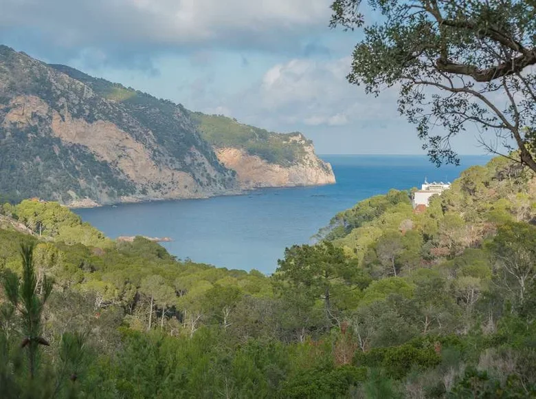 Land 802 m² Costa Brava, Spain