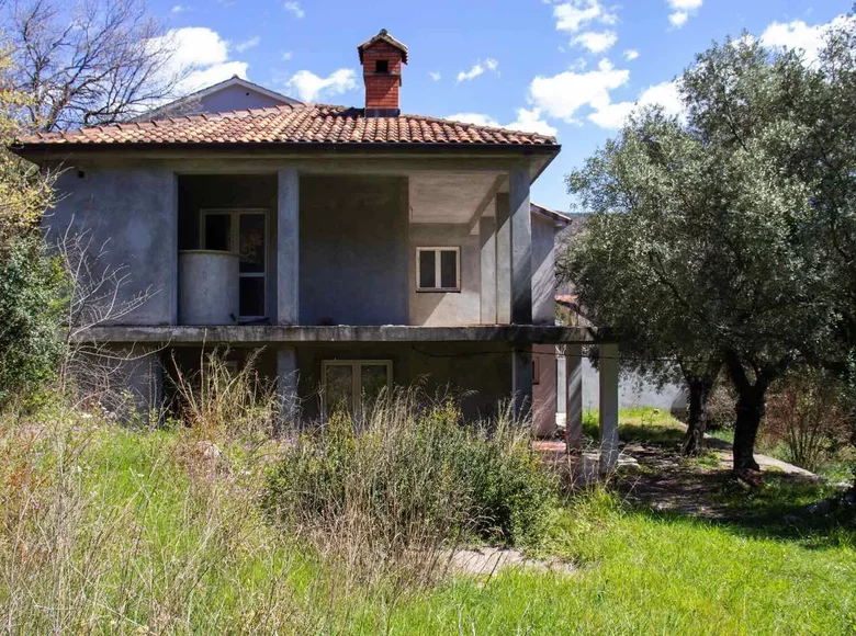 House 286 m² Montenegro, Montenegro