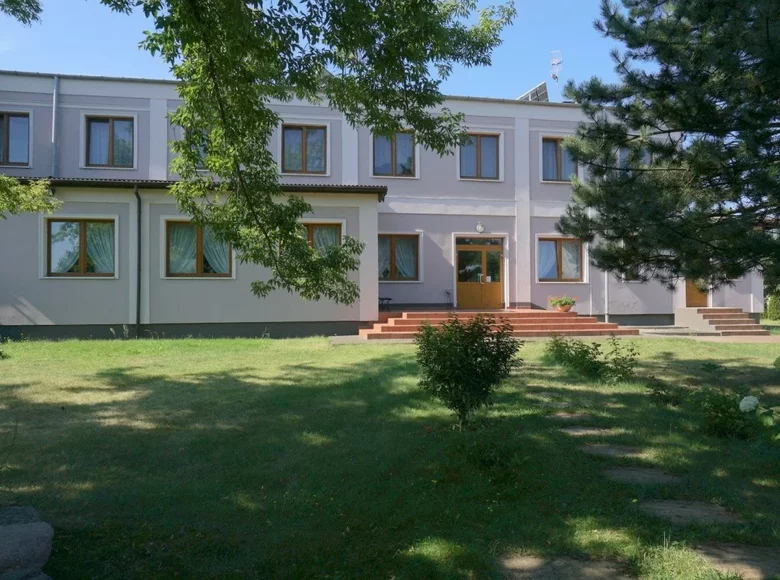Commercial property 680 m² in Grodzisk Mazowiecki County, Poland