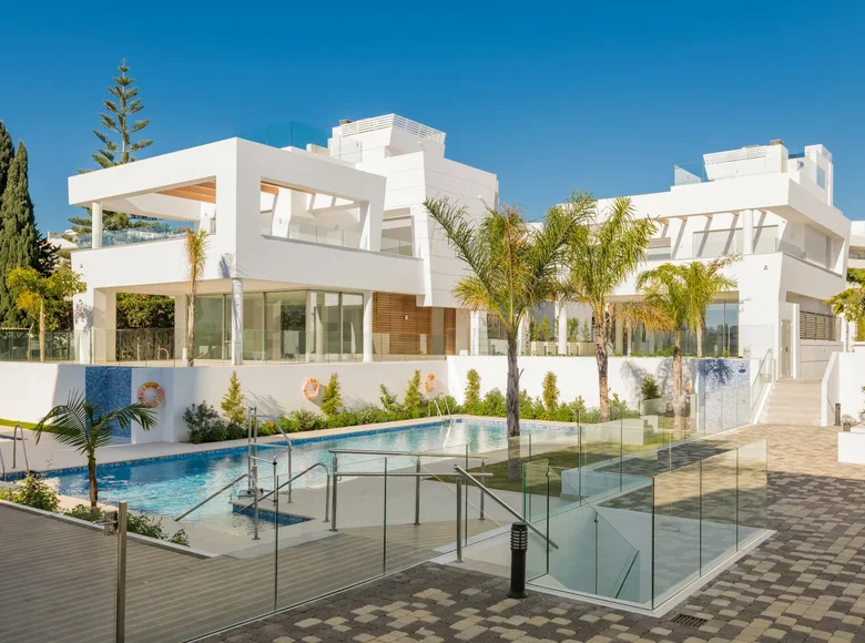 4 bedroom Villa 185 m² San Pedro de Alcantara, Spain