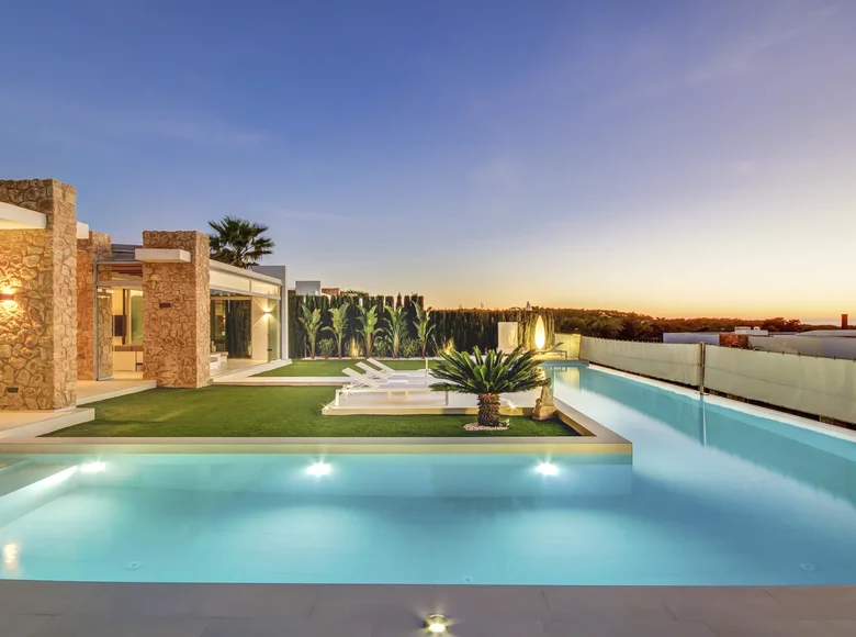 6 bedroom villa 432 m² Malaga, Spain