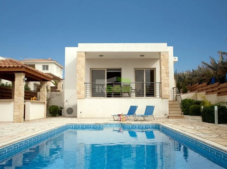 Villa 280 m² Paphos, Bases souveraines britanniques