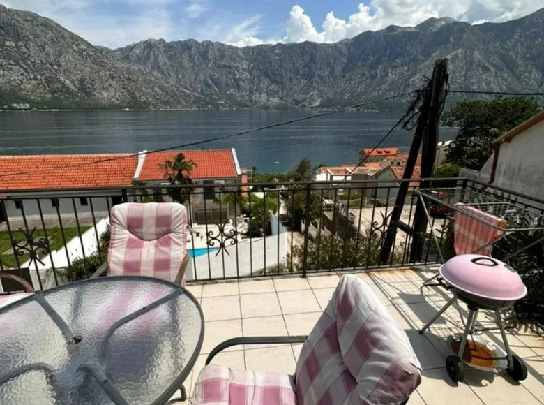 Apartamento 1 habitacion 80 m² Kotor, Montenegro