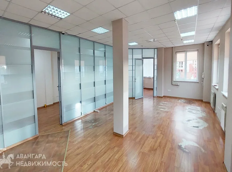 Office 3 rooms 104 m² in Minsk, Belarus