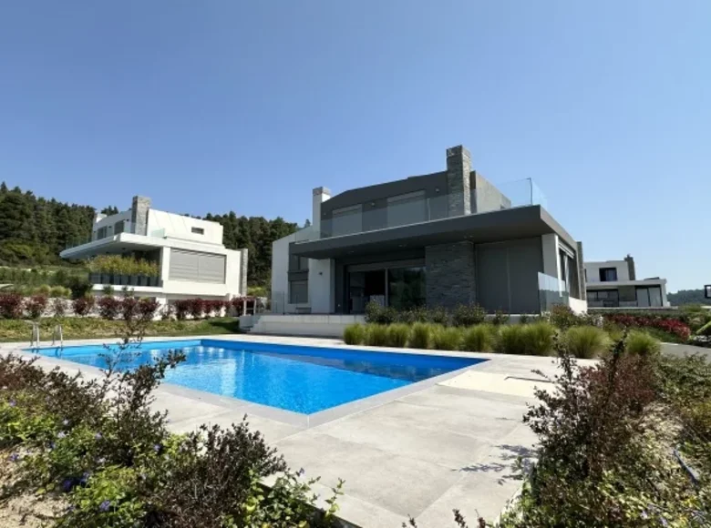 Villa de 4 dormitorios 284 m² Skala Fourkas, Grecia