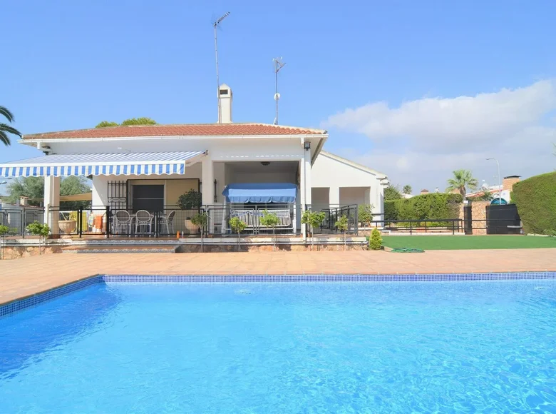 4 bedroom house 150 m² Orihuela, Spain