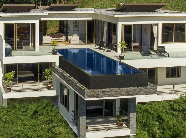 4 bedroom Villa 700 m² Phuket, Thailand