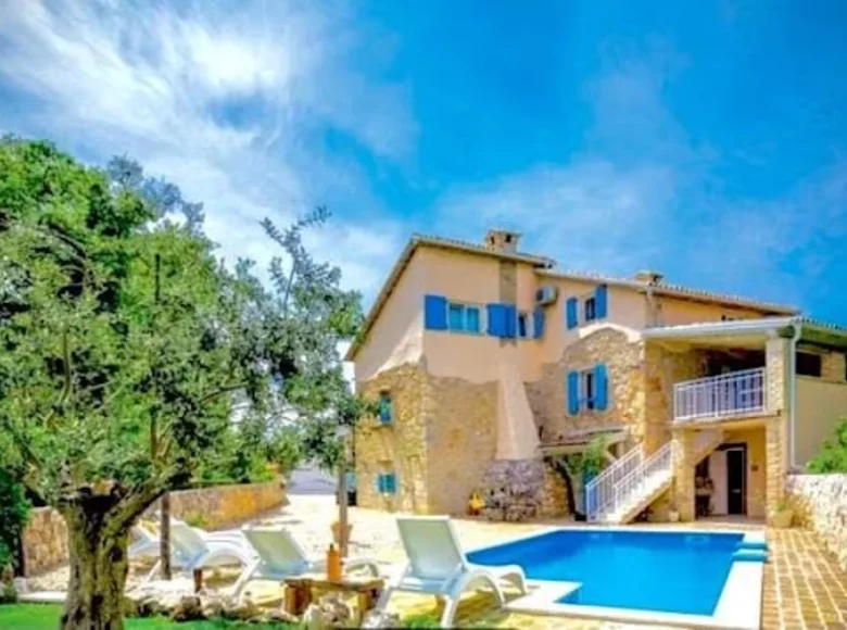 3 bedroom villa 170 m² Milohnici, Croatia