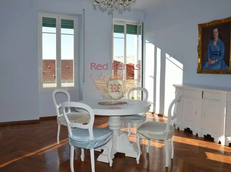 3 bedroom apartment 115 m² Bordighera, Italy