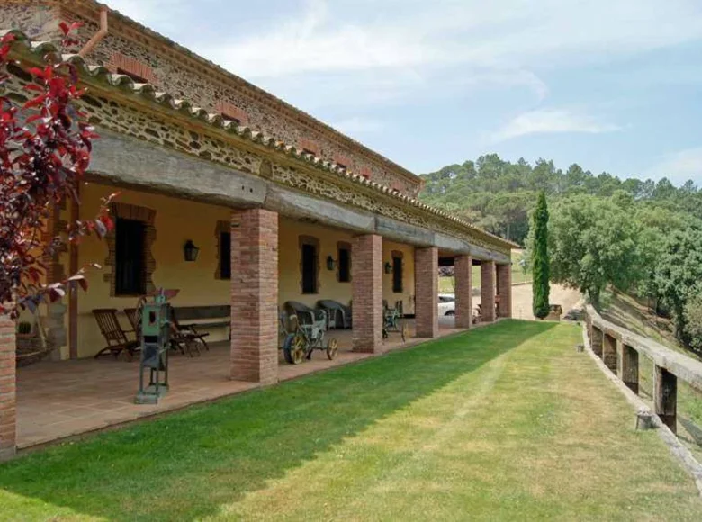 Casa 9 habitaciones 986 m² Cassa de la Selva, España