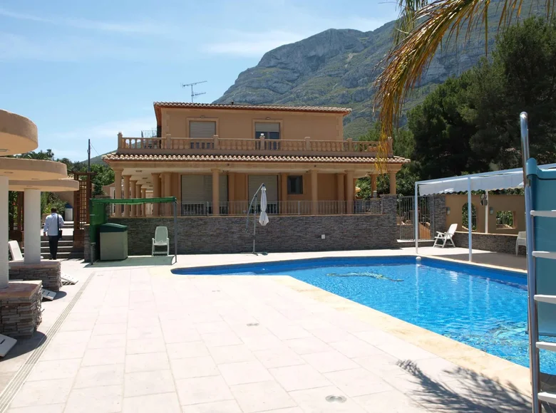Villa 11 habitaciones 440 m² Denia, Španjolska