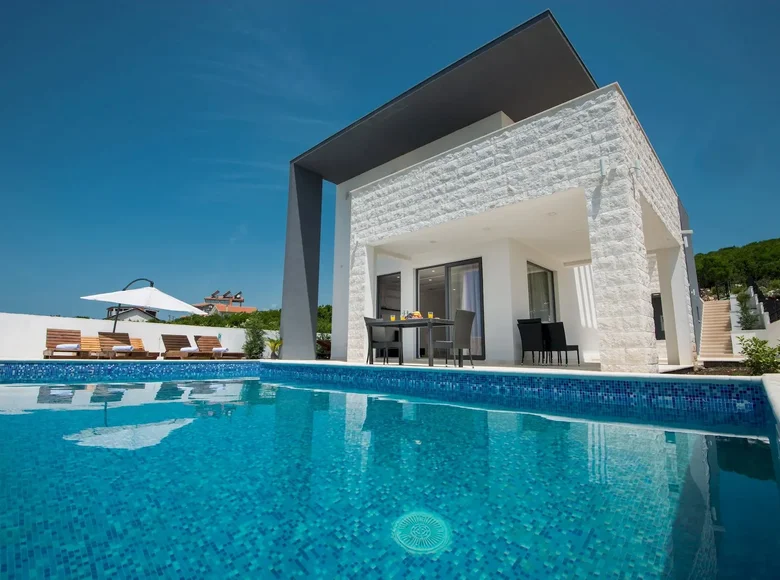 4 bedroom Villa 400 m² Montenegro, Montenegro