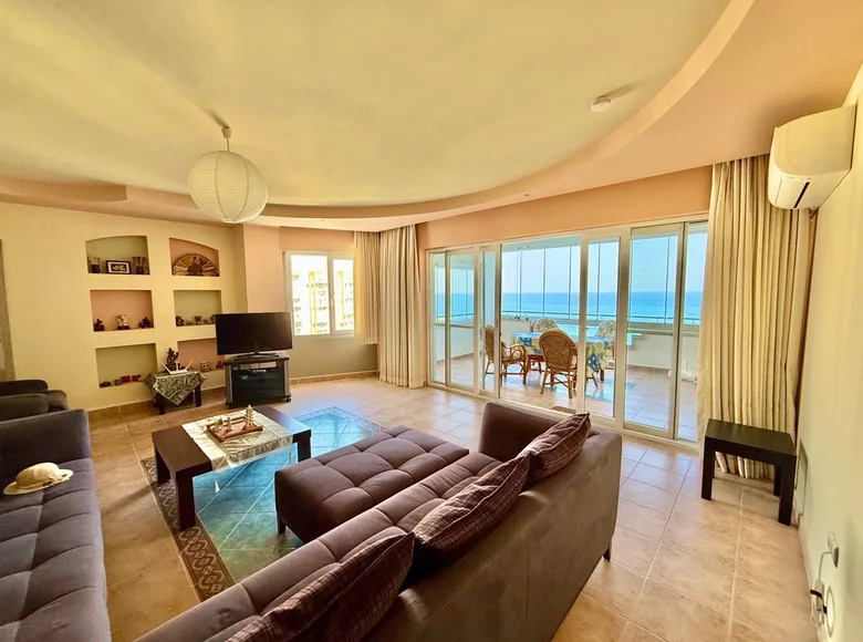 3 bedroom apartment 180 m² Mezitli, Turkey