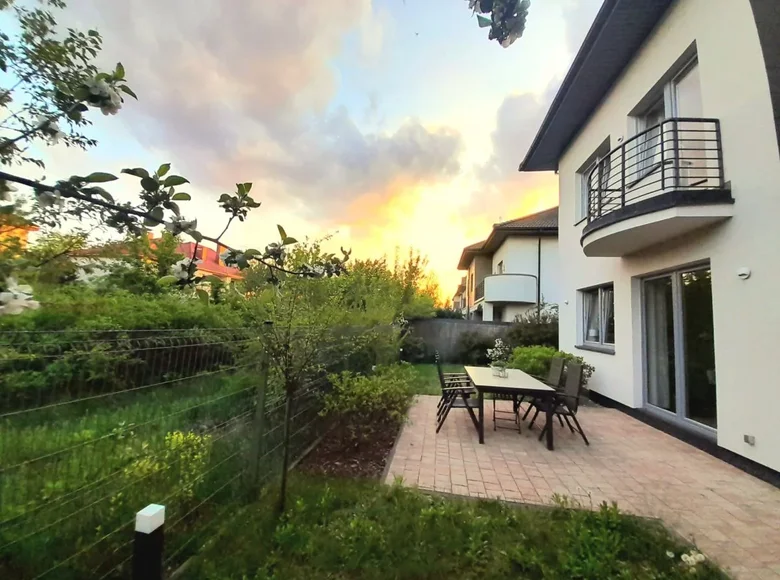 House 177 m² Warsaw, Poland