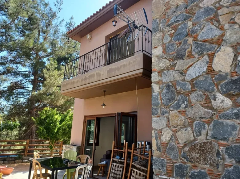 Maison 4 chambres 240 m² Moniatis, Chypre