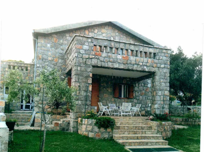 Villa 2 chambres 150 m² Herceg Novi, Monténégro