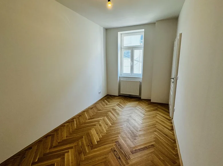 2 room apartment  Vienna, Austria