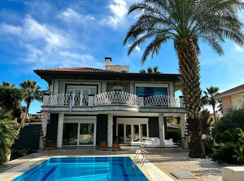 Willa 5 pokojów 300 m² Kemer, Turcja