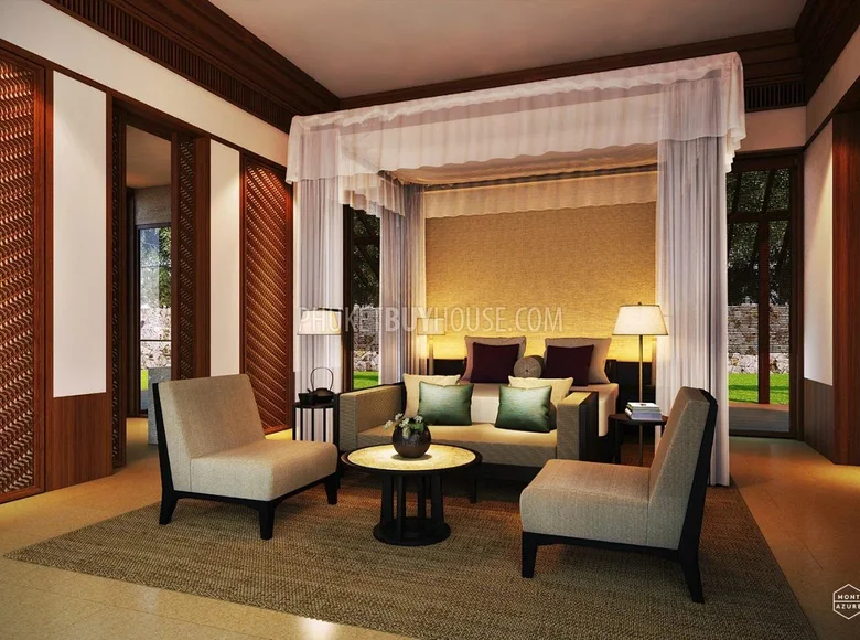 5 bedroom villa 2 438 m² Ban Bang Thao, Thailand