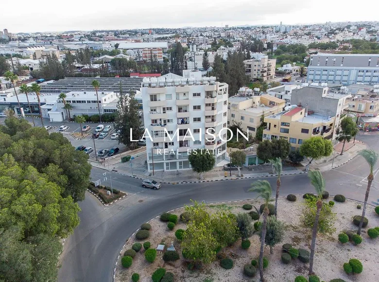 Investissement 997 m² à Nicosie, Bases souveraines britanniques